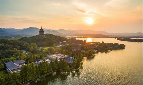 西湖一日游攻略自由行有导游吗_西湖一日游旅行团